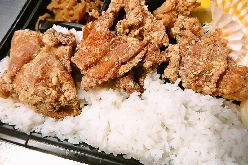 相模原市淵野辺『こがねちゃん弁当』唐揚げ弁当特盛り9