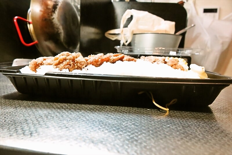 相模原市淵野辺『こがねちゃん弁当』唐揚げ弁当特盛り11