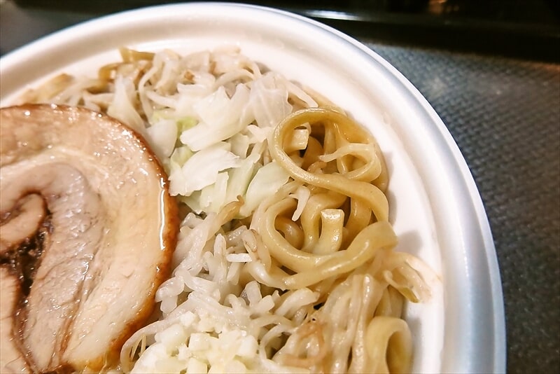 2025年『ローソン』ニンニク入れてます 満腹濃厚豚ラーメン11