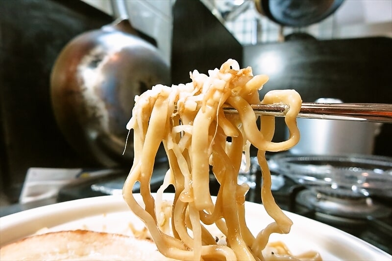 2025年『ローソン』ニンニク入れてます 満腹濃厚豚ラーメン15