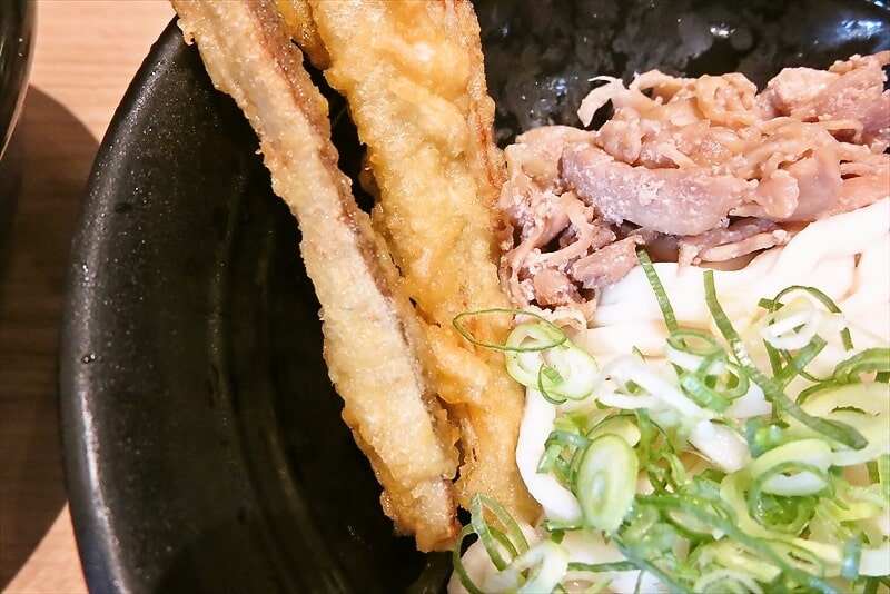相模原市『資さんうどん相模大野店』冷かしわごぼ天3本ぶっかけうどん9
