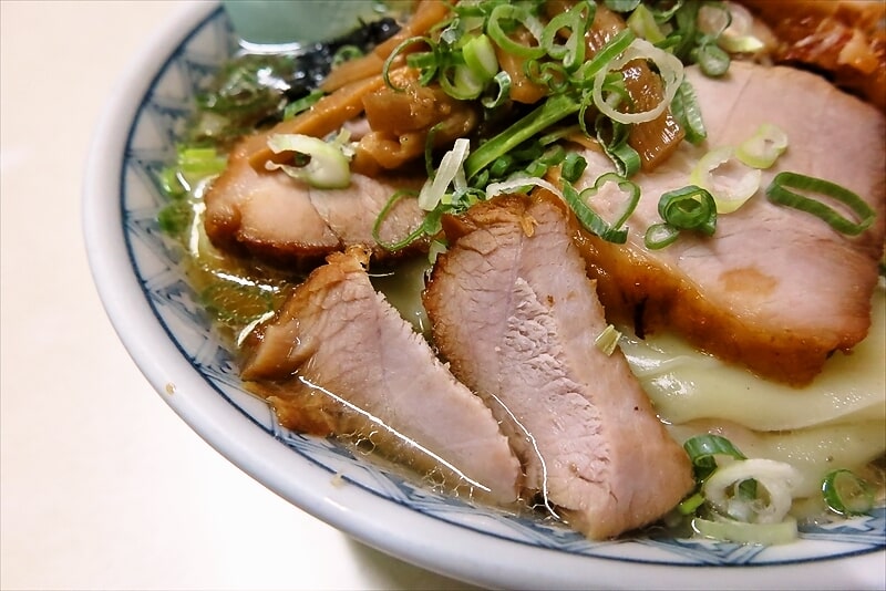 相模原市『中華料理 大勝軒』チャーシューワンタンメン大盛り4