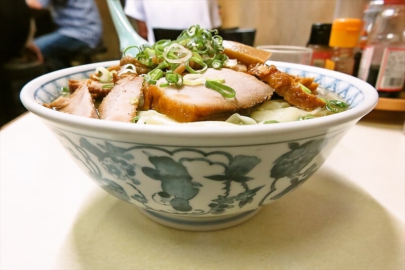 相模原市『中華料理 大勝軒』チャーシューワンタンメン大盛り8