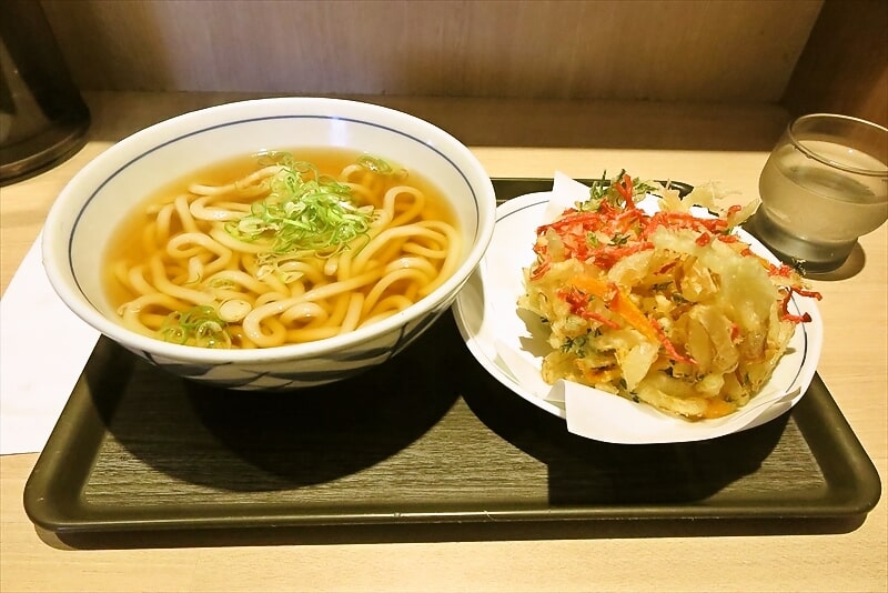2025年東京都町田市『ウエスト町田店』紅生姜のかき揚げうどん1