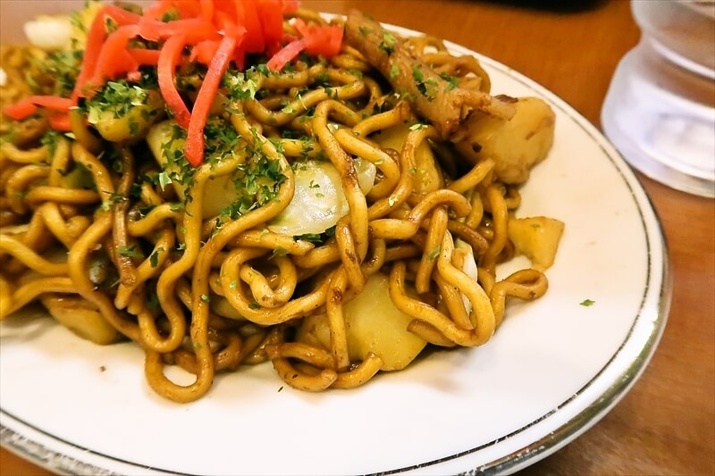 栃木県小山市『やきそば エンゼル』肉ポテト焼きそば6