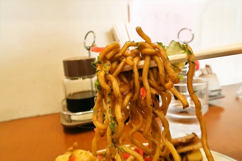 栃木県小山市『やきそば エンゼル』肉ポテト焼きそば9