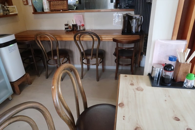 栃木県小山市『やきそば エンゼル』店内写真1