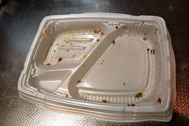 2025年10月『ファミリーマート』3色そぼろ&チキン南蛮弁当14