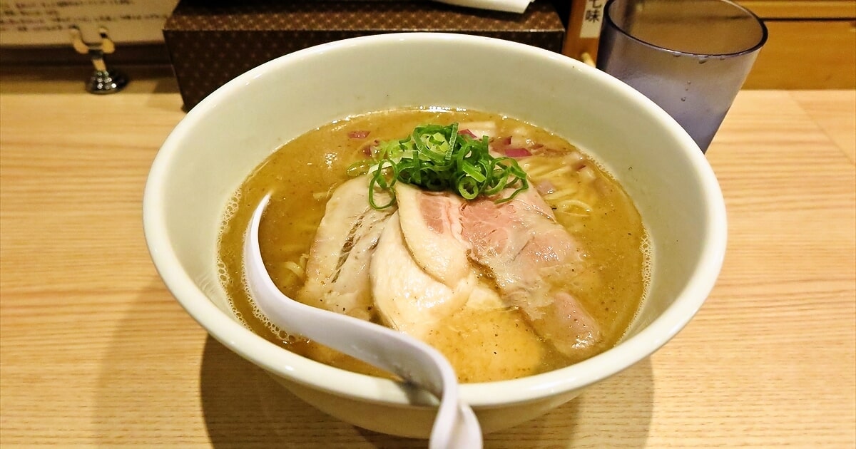 相模大野『中華そば はぎや』焼きあご中華そば（塩）サムネイル