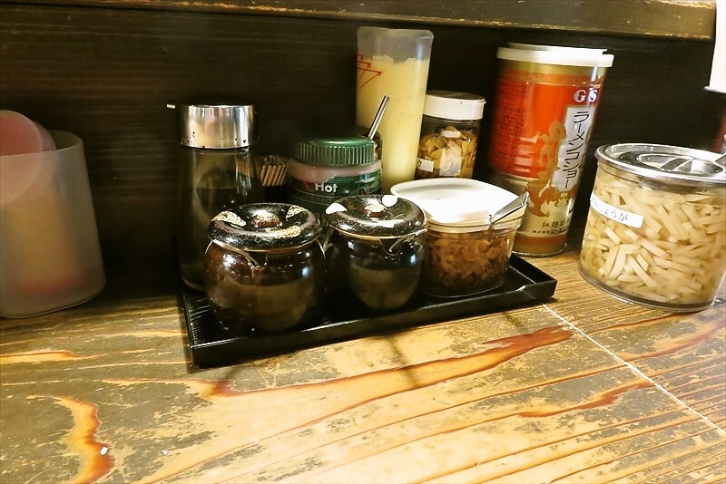 相模大野駅『家系ラーメン クックら』卓上調味料