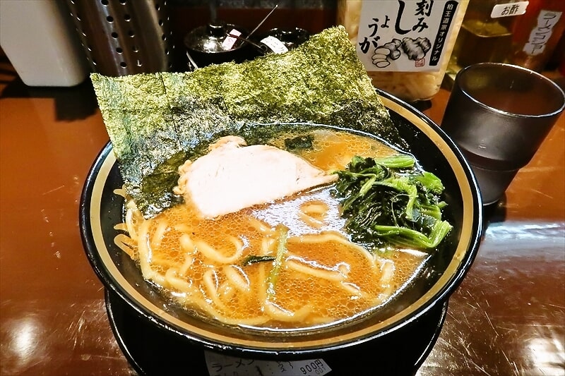 『王道家直伝 家系ラーメン みなみ家』ラーメン2