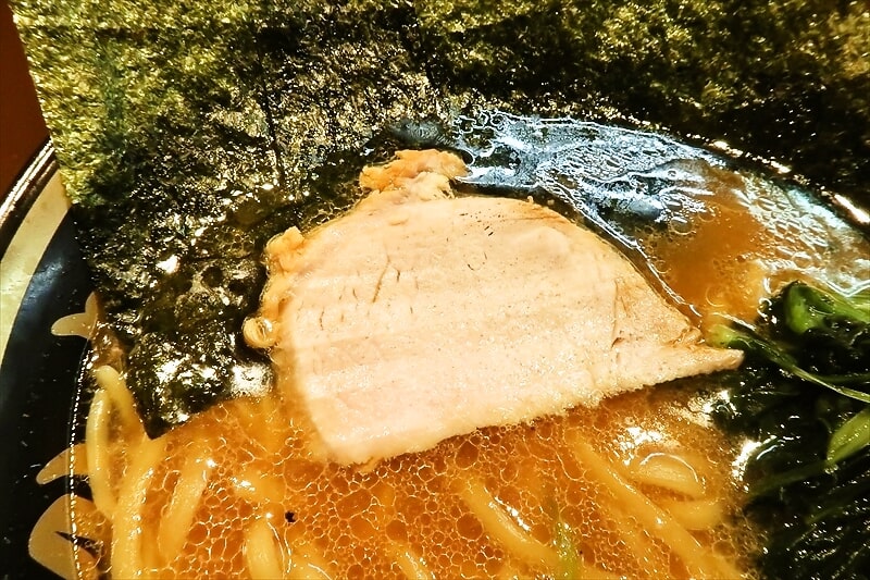 『王道家直伝 家系ラーメン みなみ家』ラーメン4