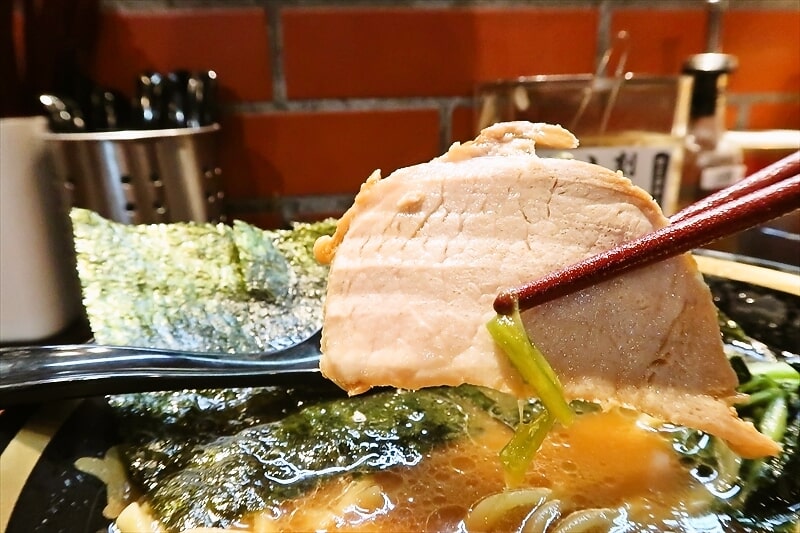 『王道家直伝 家系ラーメン みなみ家』ラーメン10
