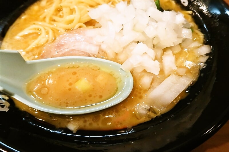 『横浜家系ラーメン 町田商店 山際店』醤油豚骨朝ラーメン大盛り10