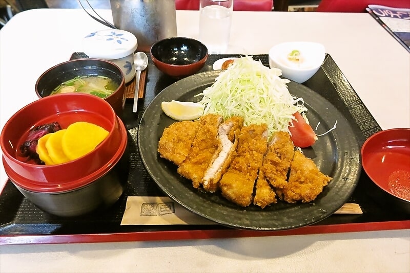 小田急相模原『揚げもの とんかつ美田』ロースかつ定食2