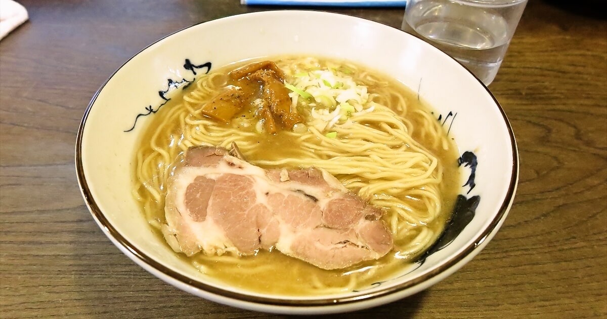 2025年 町田市『室蘭ラーメン 雷文（らいもん）』正油ラーメンサムネイル