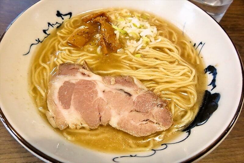 2025年 町田市『室蘭ラーメン 雷文（らいもん）』正油ラーメン2