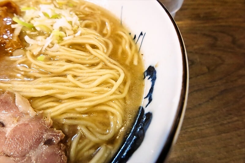2025年 町田市『室蘭ラーメン 雷文（らいもん）』正油ラーメン4