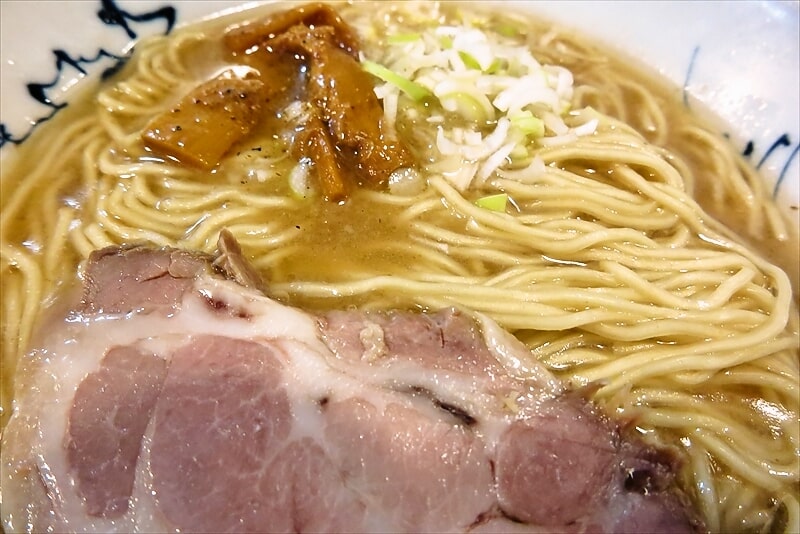 2025年 町田市『室蘭ラーメン 雷文（らいもん）』正油ラーメン7