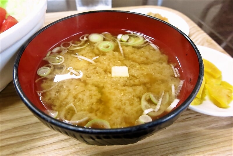 相模原市淵野辺『新興軒』手作りハンバーグ丼4