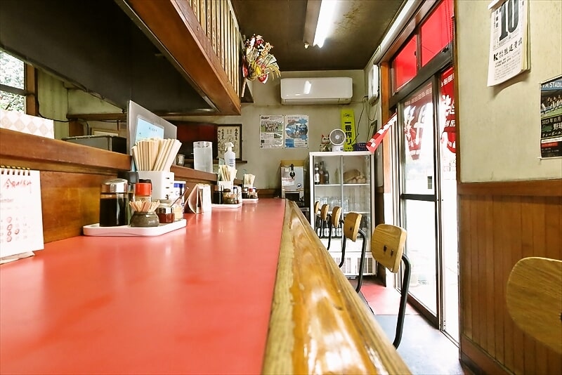 町田市『中華料理めんくい』カウンター席