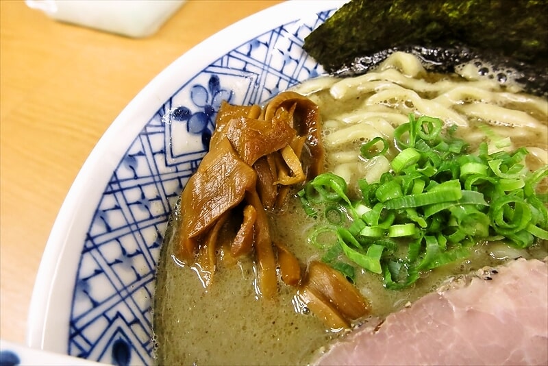 町田市町田駅『煮干中華そば すず松』ラーメン5