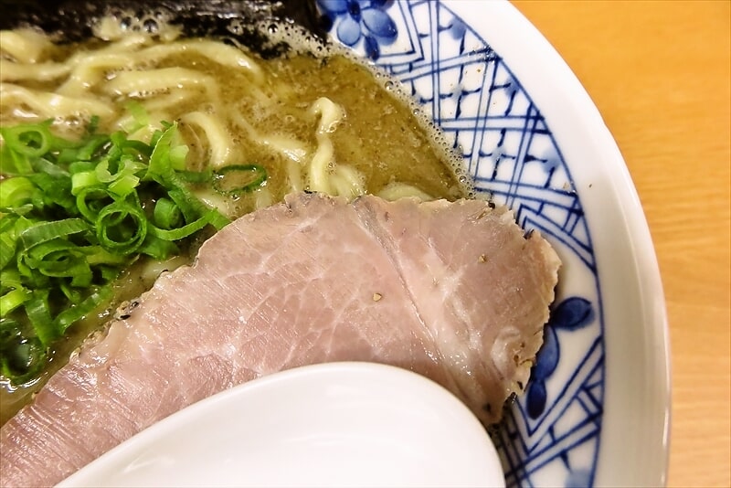 町田市町田駅『煮干中華そば すず松』ラーメン6