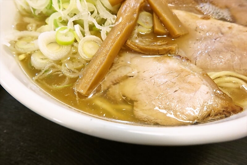 相模原市『淵野辺 大勝軒』ラーメン大盛り味玉2個7