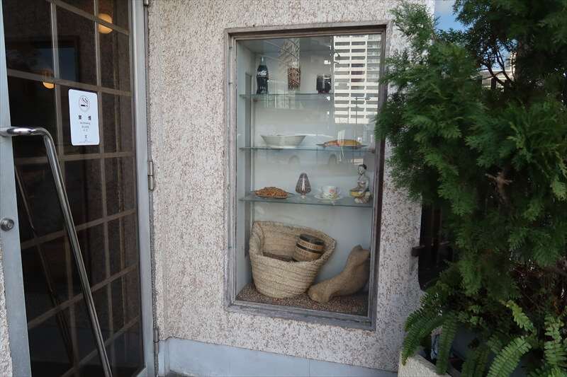 大阪市浪速区元町『喫茶マーチス』外観写真2