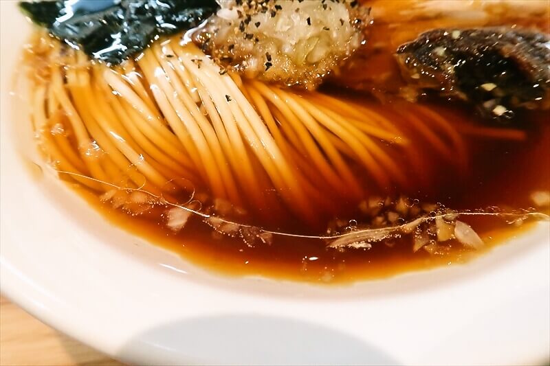 『YOKOKURA STOREHOUSE（ヨコスト）』玉ねぎ中華そばとメンマごはん6