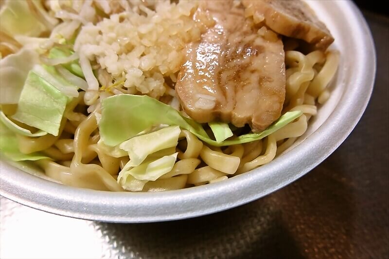 2026年『ファミリーマート』ラーメン荘 歴史を刻め 監修 豚ラーメン9