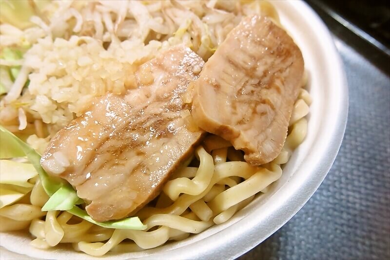 2026年『ファミリーマート』ラーメン荘 歴史を刻め 監修 豚ラーメン10