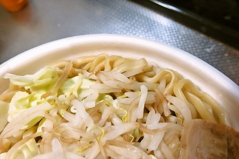 2026年『ファミリーマート』ラーメン荘 歴史を刻め 監修 豚ラーメン12