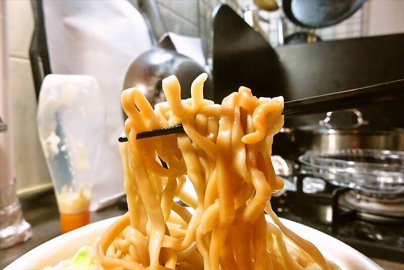 2026年『ファミリーマート』ラーメン荘 歴史を刻め 監修 豚ラーメン16