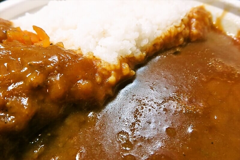 『ファミリーマート』なぜか45%増量作戦 30種類以上のスパイスが決め手のこだわりカレー16