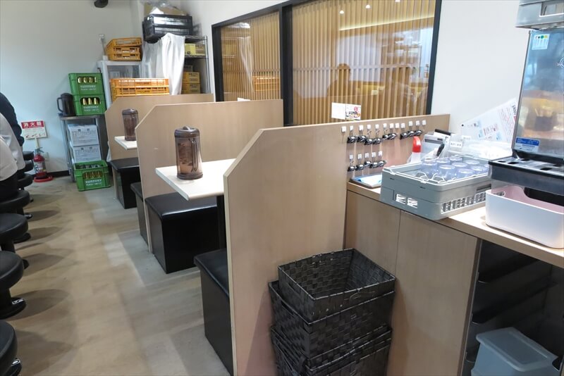 『らぁ麺はやし田 町田店』テーブル席