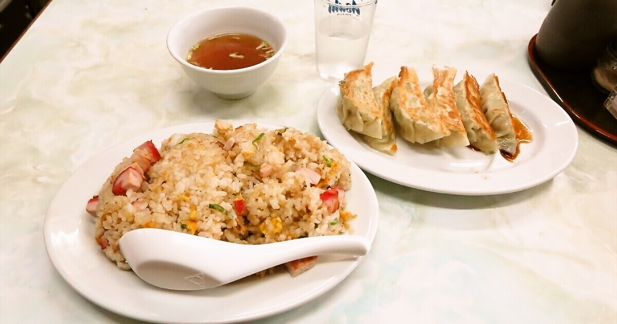 厚木市旭町『中華料理 品香亭』チャーハン大盛り＆餃子写真サムネイル