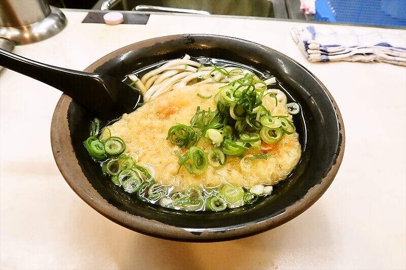 2026年 大阪市難波『なんばうどん』天ぷらうどん1