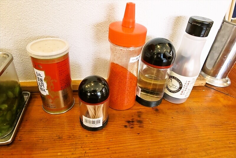 相模原市相模大野駅『相模食堂』卓上調味料2