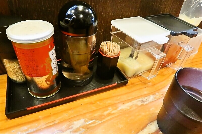 相模原市『家系ラーメン 六郷家』卓上調味料