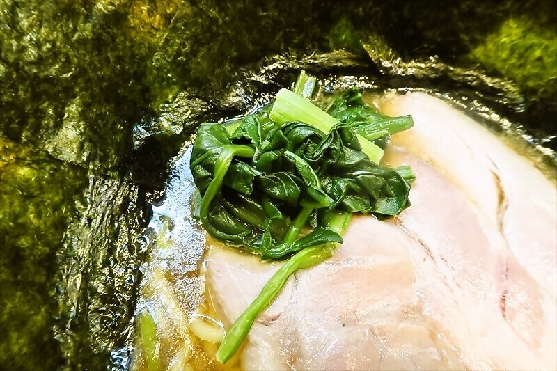 相模原市『家系ラーメン 六郷家』ラーメン海苔トッピング4