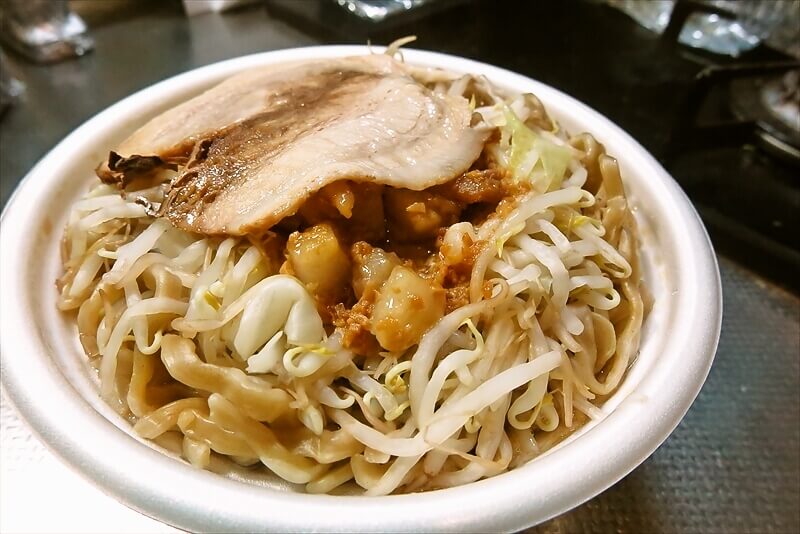創業祭『セブンイレブン』50%以上感謝盛り 中華蕎麦とみ田監修デカ豚ラーメン アブラ増し11
