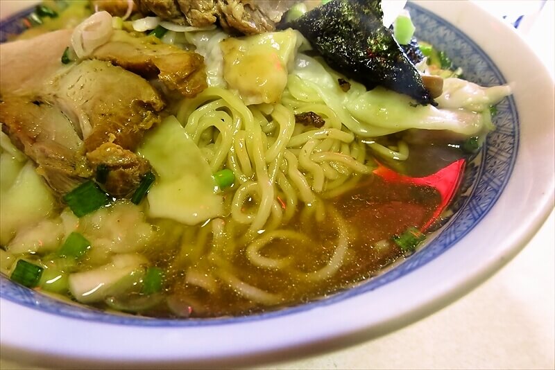 相模原市『中華料理 大勝軒』チャーシューワンタンメン大盛り11