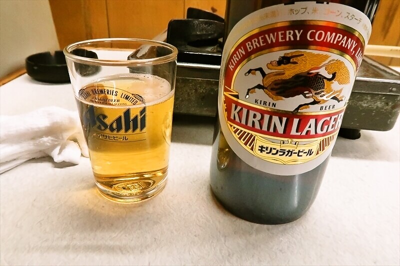 大阪市西成区『ホルモン鍋 たつ屋』瓶ビール