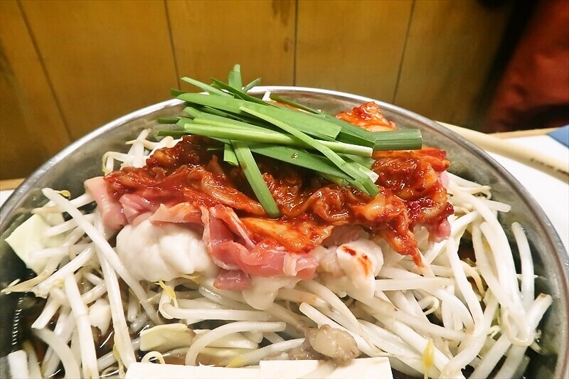 大阪市西成区『ホルモン鍋 たつ屋』ホルモン鍋2