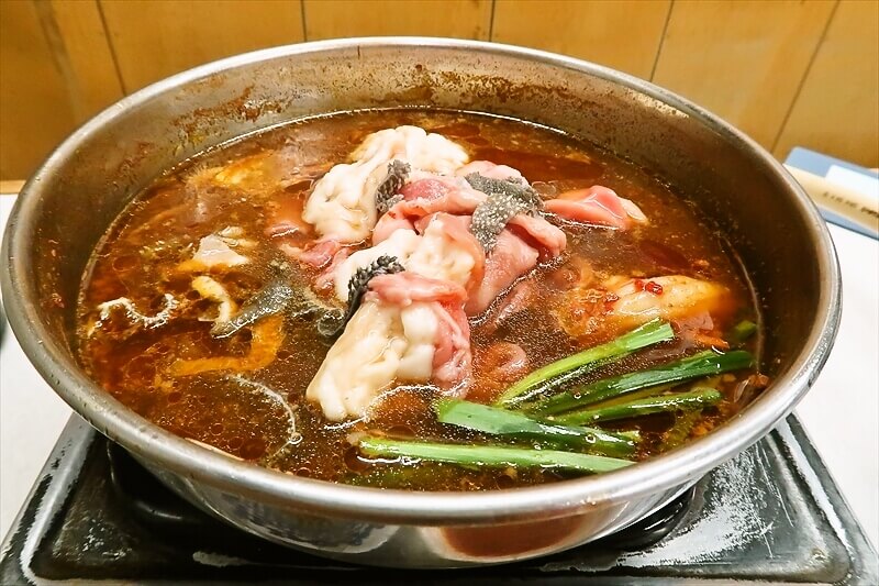 大阪市西成区『ホルモン鍋 たつ屋』ホルモン鍋8