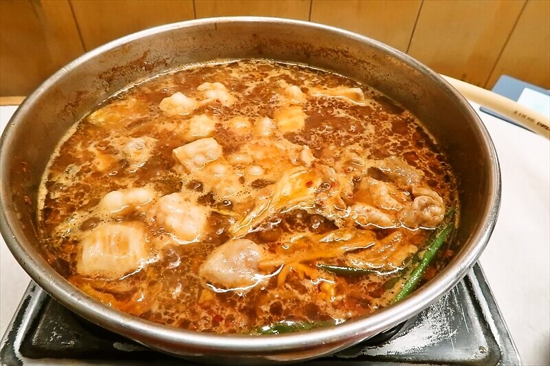 大阪市西成区『ホルモン鍋 たつ屋』ホルモン鍋10