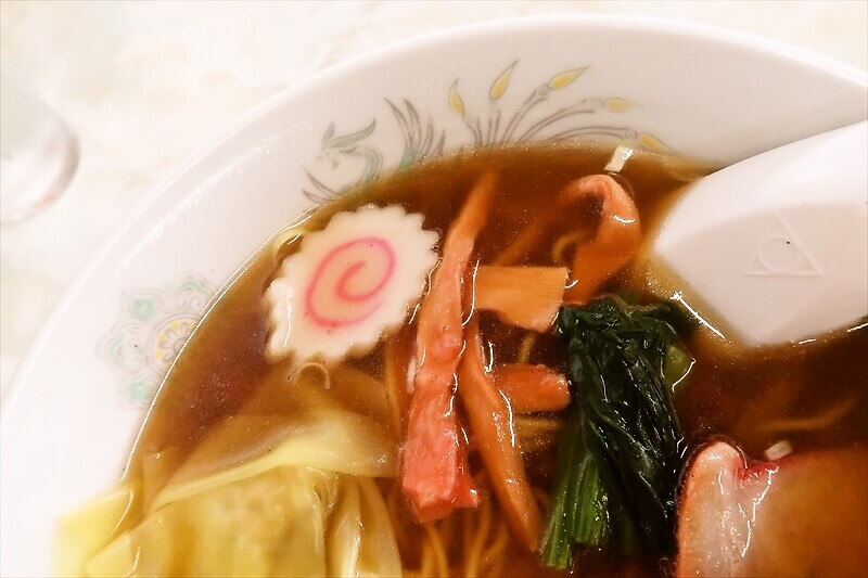 厚木市旭町『中華料理 品香亭』ワンタンメン3