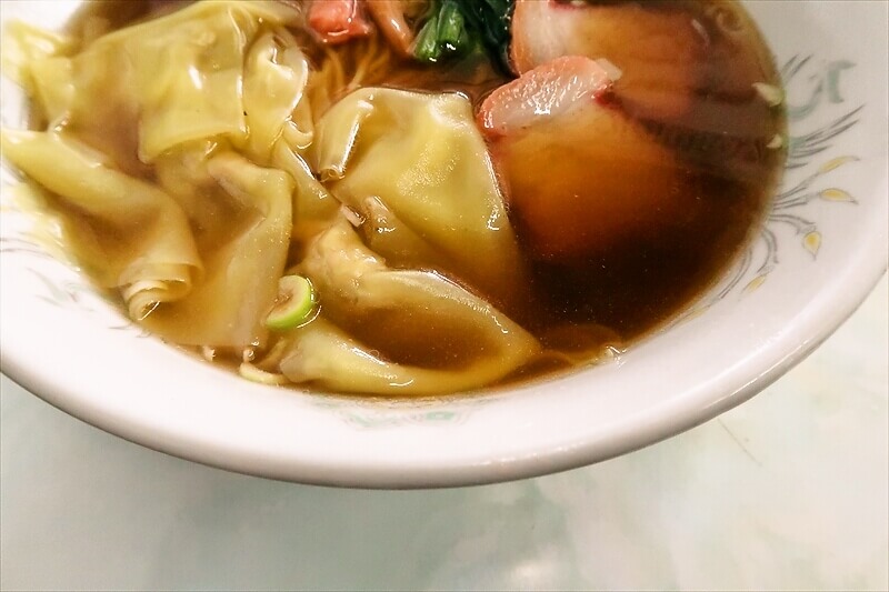 厚木市旭町『中華料理 品香亭』ワンタンメン5