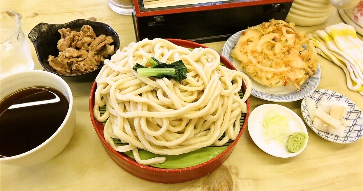 八王子『うどん ふたばや』冷やしうどん3人前＆天ぷら＆肉サムネイル